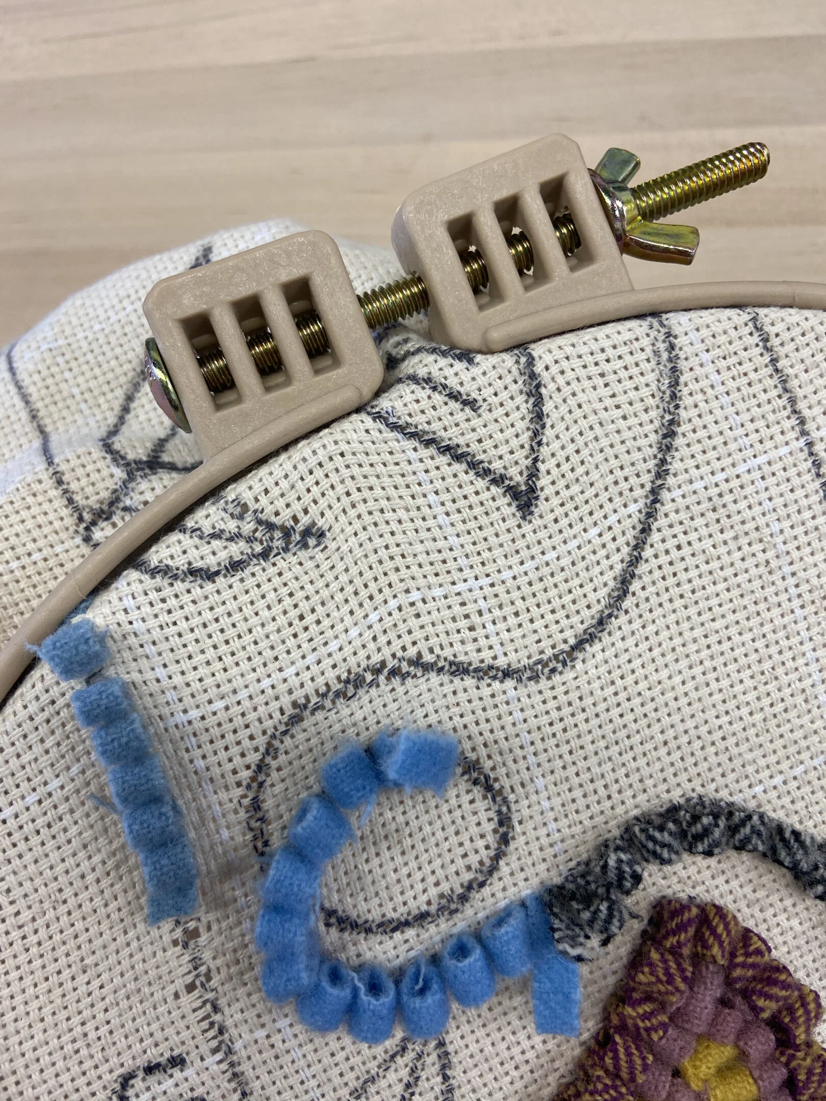 Morgan No-Slip Quilting Hoop for Rug Making - Rug Hooking Plastic